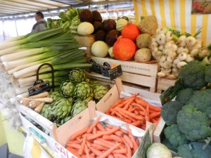 fresh produce, paris france, green grocer, open air market